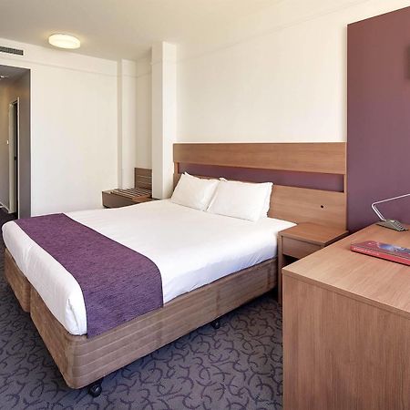 Quality Hotel Ambassador Perth Exterior foto