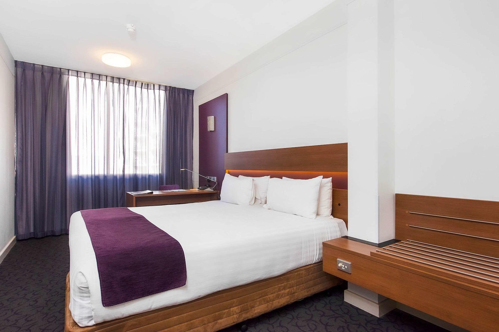 Quality Hotel Ambassador Perth Exterior foto
